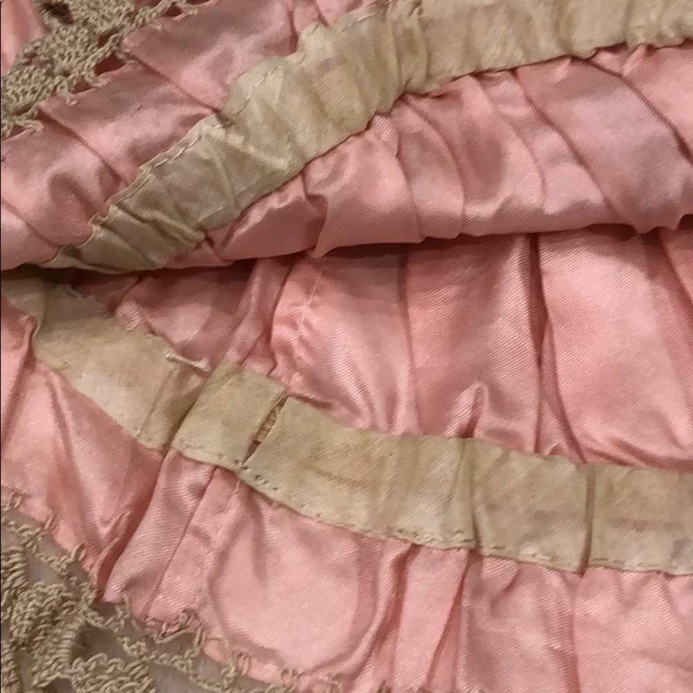 Vintage bed hat - - Picture 6 of 11